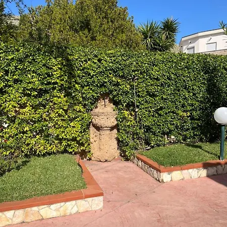 Fugari Mondello Semesterbostad