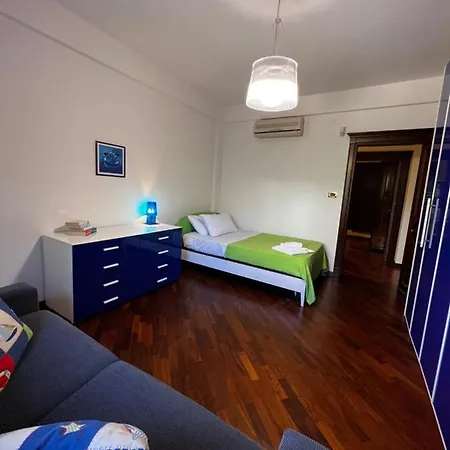 Semesterbostad Fugari Mondello *