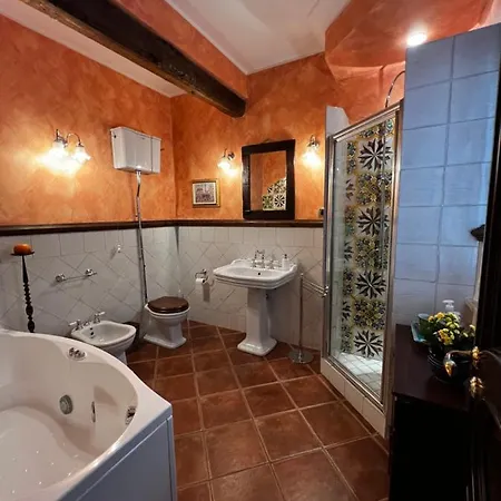 Fugari Mondello Tatil Evi *